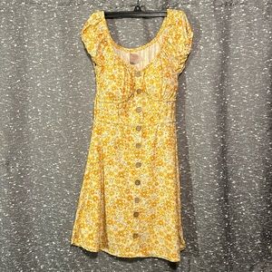 No Boundaries Yellow Floral Dress size Small